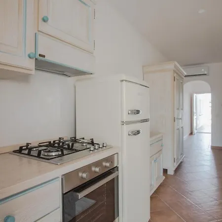 Apart-hotel Isa-appartaments In With Air Conditioning Orosei