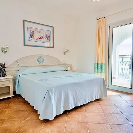 Isa-appartaments In With Air Conditioning Aparthotel Orosei