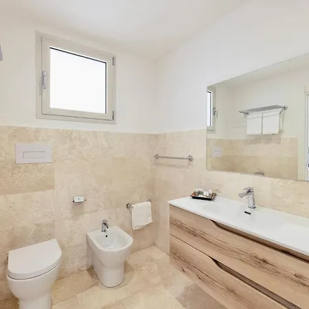 Isa-appartaments In With Air Conditioning Aparthotel 3*